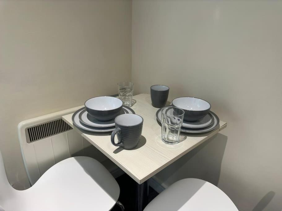 Studio Flat In Bolton Apartment Екстериор снимка